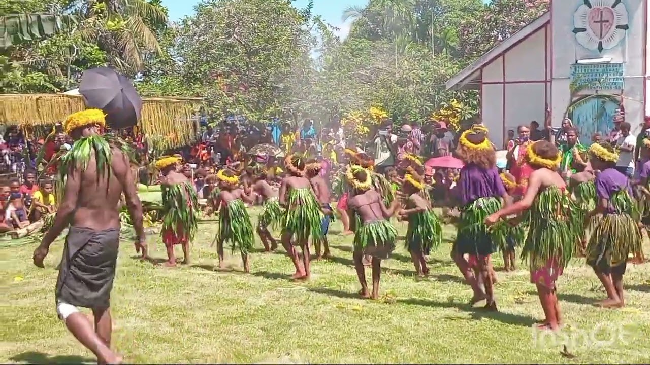 Erex suisui -Eloi Eloi iesu by Riwo sunday school Performing a Tolai dance