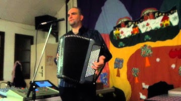 Madisons.....Yannick Leybros