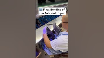 3️⃣ Final Gluing Process: Bonding the Sole and Upper