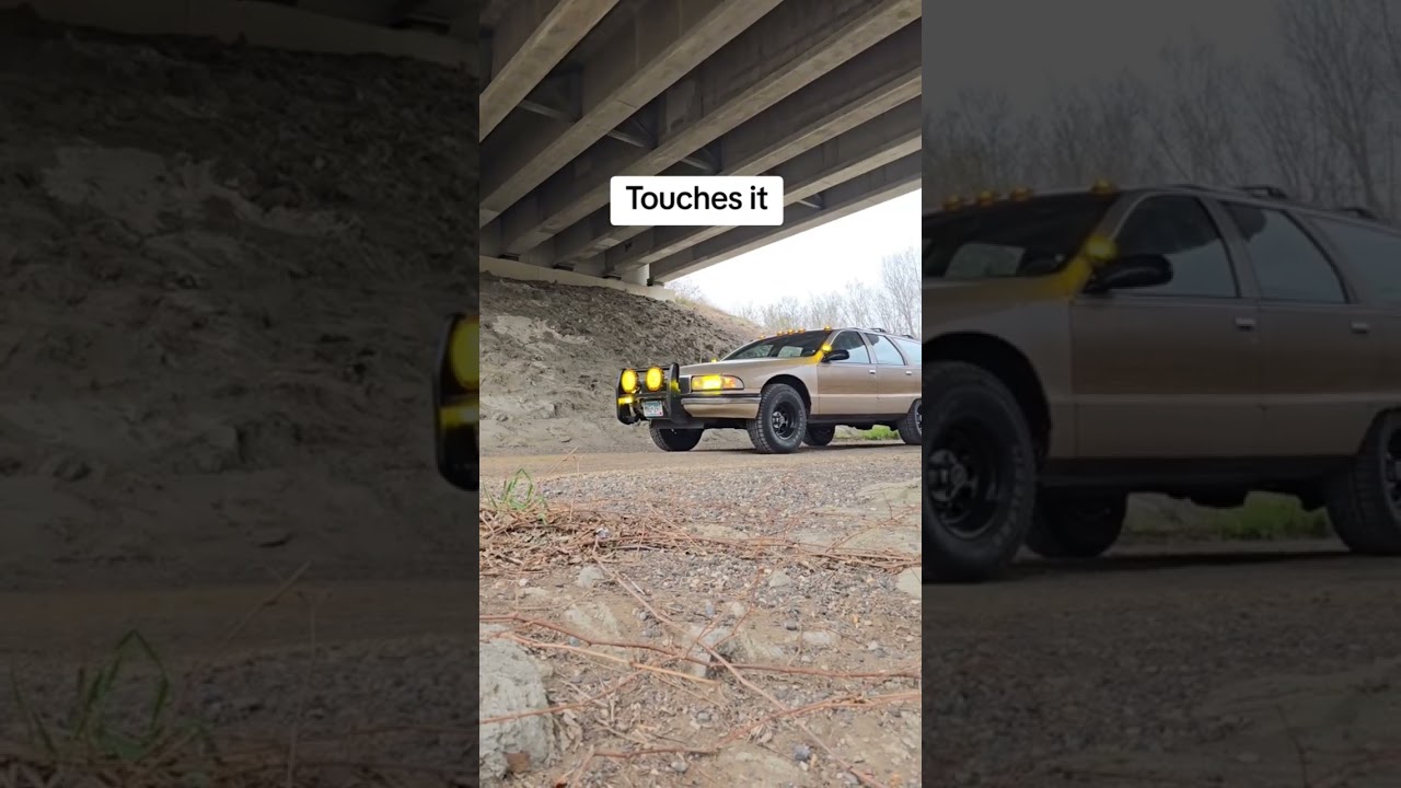 Я дотронулся до него