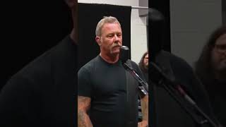 JAMES HETFIELD REACTION WHEN HIS CLOTHES ARE DIRTY #METALLICA #shorts