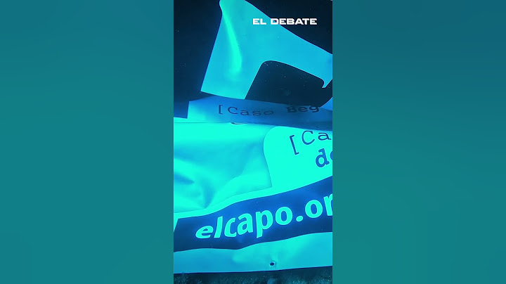 Hazte Oír exhibe el lema «Sánchez corrupto» por tierra, mar y aire... y hasta en el fondo del océano