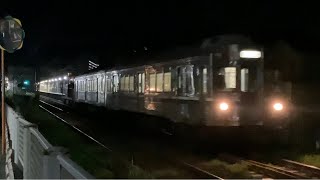 東急電鉄7200系甲種回送7252+回送7254編成+DD5515ディーゼル機関車が六浦駅を通過して金沢八景駅へと走行！【令和5年5月16日火曜日】