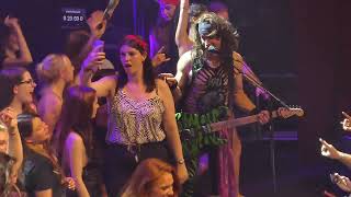 Video thumbnail of "Steel Panther - Party like tomorrow is the end of the world - Live Paris 2022"