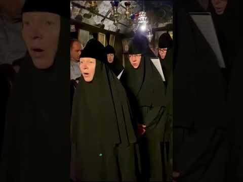 Рождественский Сочельник, сестры Горненского монастыря исполняют:'Ночь тиха над Палестиной'.