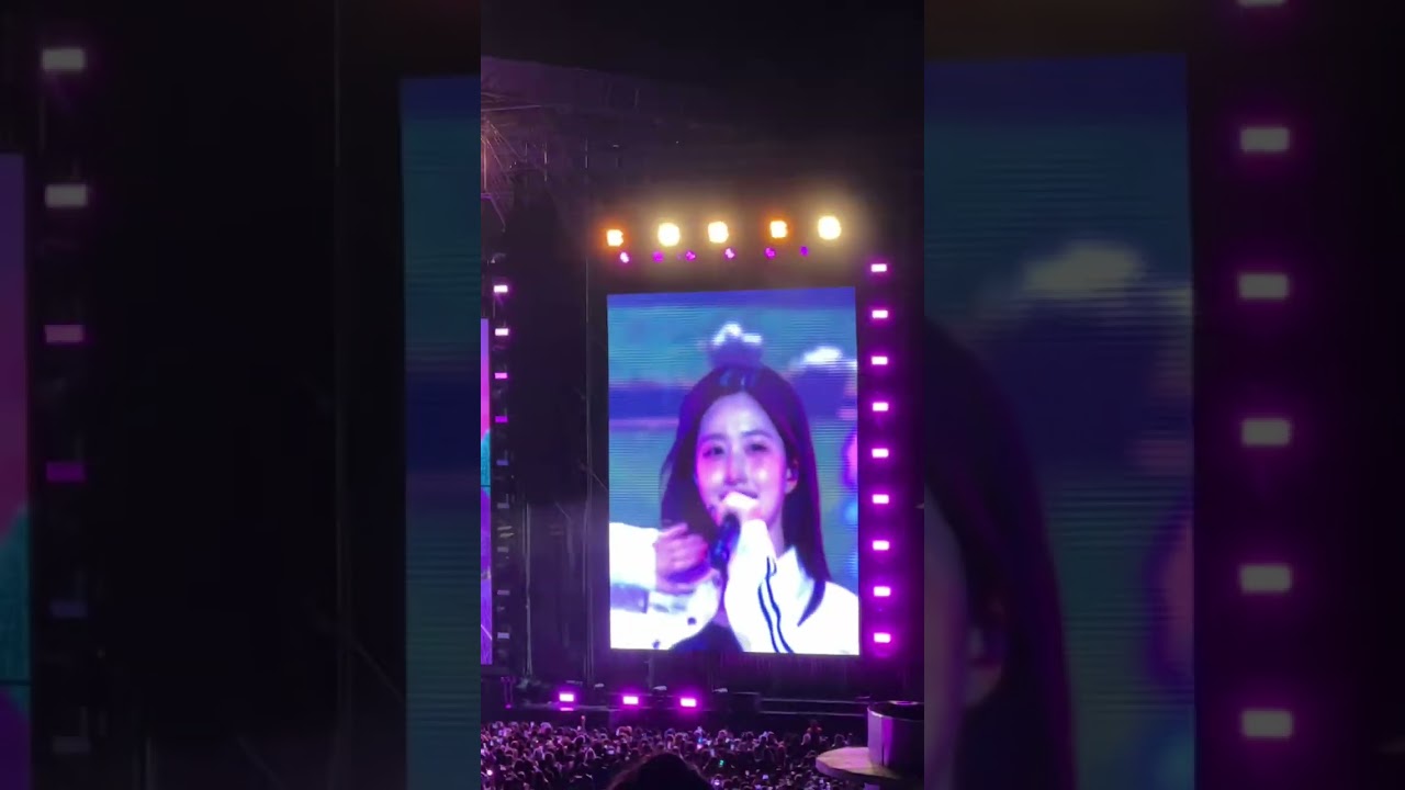 NMIXX - Music Bank Madrid