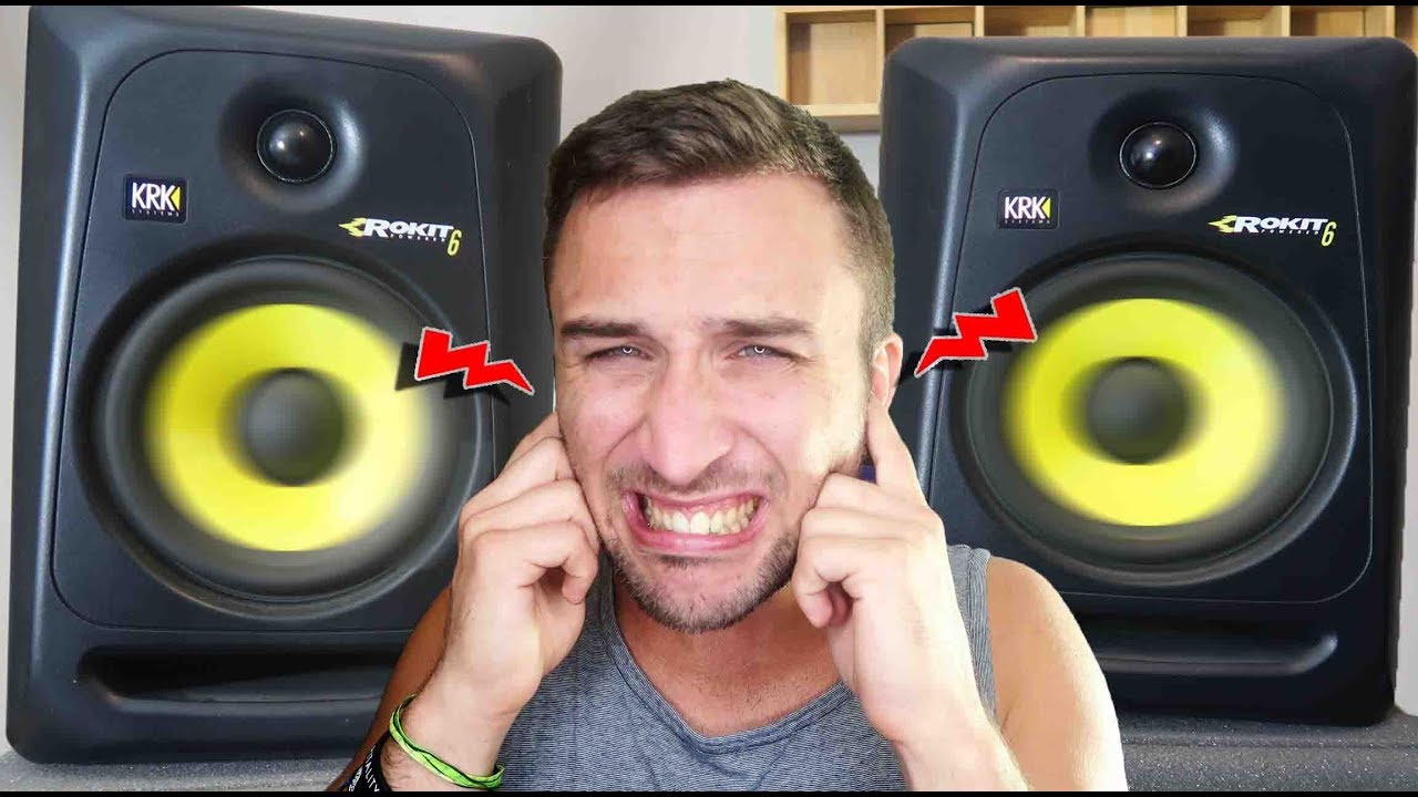 CE SON M'A DÉTRUIT L'OREILLE..