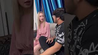 Russian Ladki Ne Thappad Mara 😡 || Viral Video जरूर देखें!😱 #shorts #russian #skaterhimanshu screenshot 1