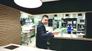 MANNEQUIN CHALLENGE MCDONALD'S VALENCE 2 - ROND POINT KENNEDY 16 9
