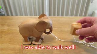 Walking elephant toy