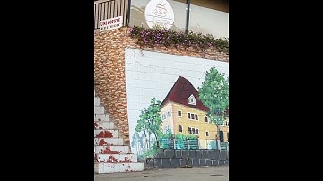 #Shorts 795 : Hình vẽ nhà thờ Con Gà, cao đẳng đại học, ga Đà Lạt trên vách tường nét như thật