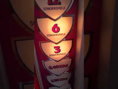 Bribing The Dealer To Bust! #blackjack #casino #gambling