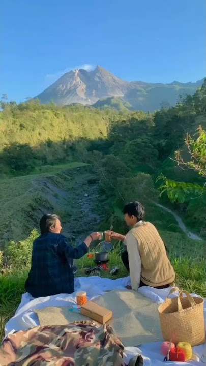 Picnic with a view 😍