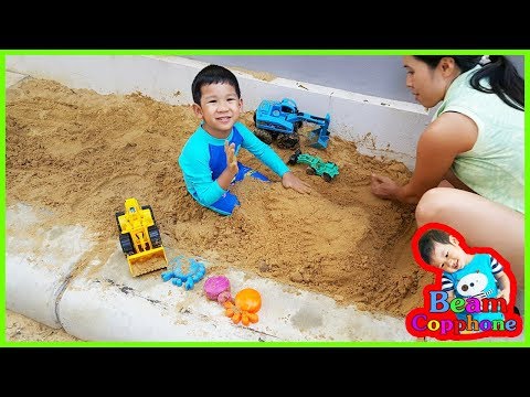 น้องบีม | เล่นทราย เล่นรถของเล่น Toys