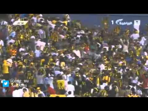 بينات مدرب الاتحاد يبكي بعد فوزهم امام الهلال اياب كاس الملك 2013