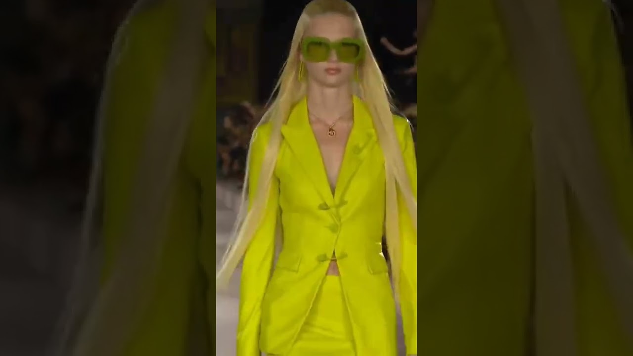 EVELINA LAUREN FOR VERSACE S\S 2022💛✨