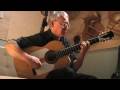 Capture de la vidéo Ervin Somogyi: The Responsive Guitar - Featuring Guitarist Steve Erquiaga