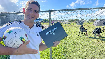 ¿Cuánto gana un entrenador de fútbol americano en Estados Unidos?