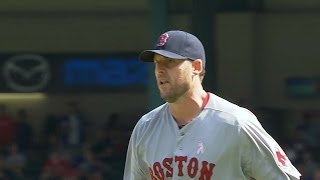 BOS@TEX: Lackey fans nine over seven strong innings