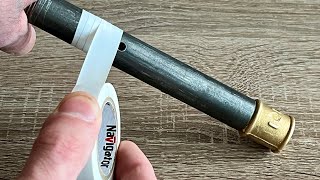 картинка: Секреты сантехников, как устранить протечку трубы за одну минуту