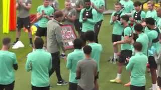 End to Adam Lallana End to Adam Lallana
