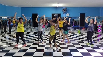 DISANA MENANTI DISINI MENUNGGU ( SUNGGUH KU MERASA RESAH ) BY VIA VALLEN - ZUMBA DANGDUT #viavallen