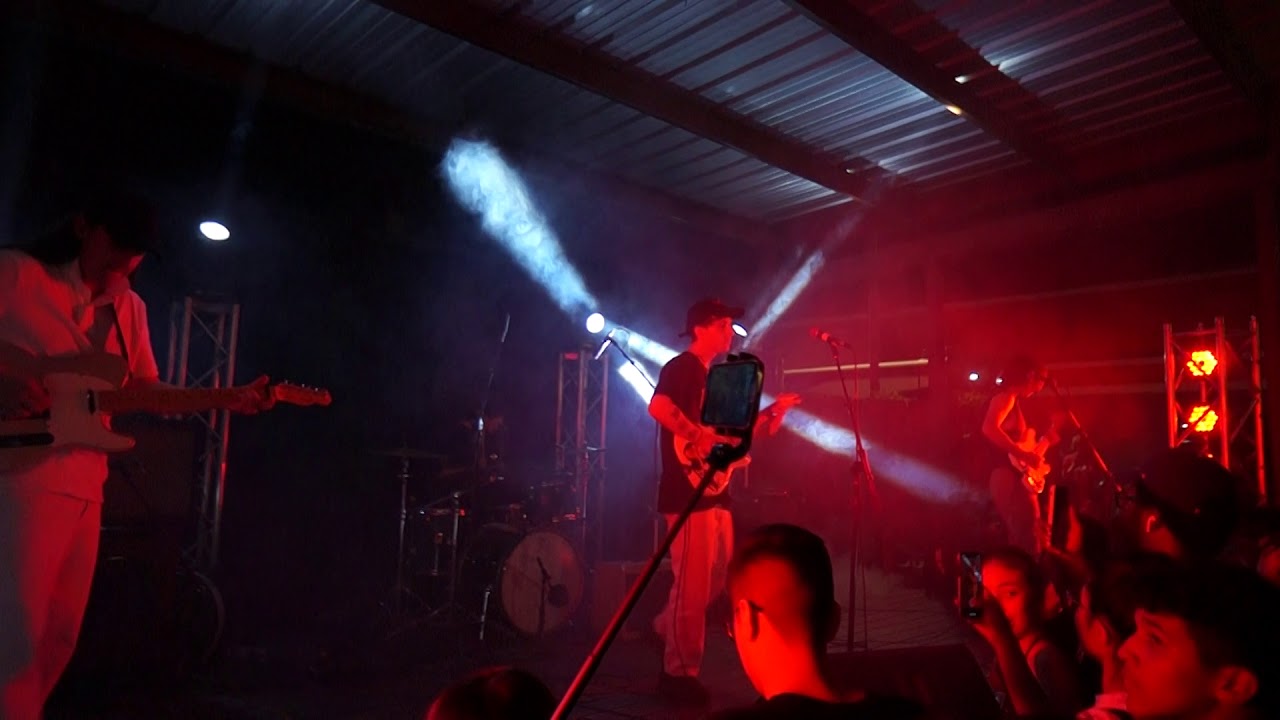 Beach Fossils - Clash the Truth -   Live in Houston - Satellite Bar