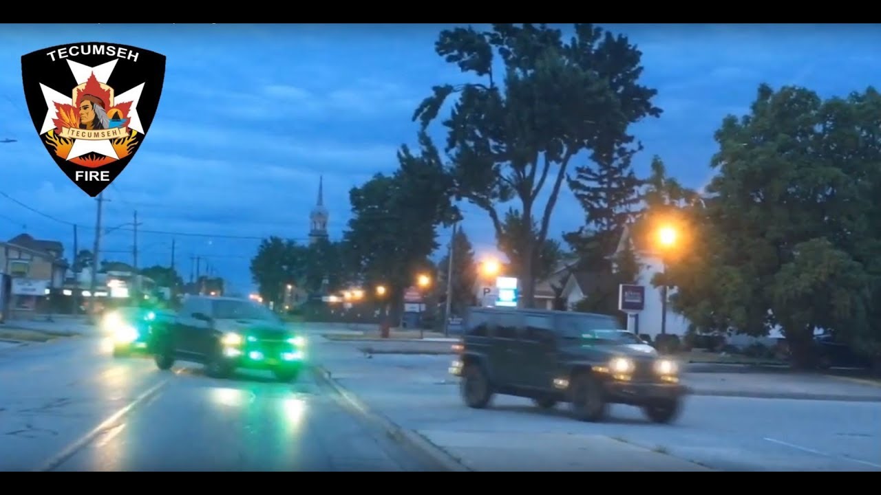 Volunteer Fire Department Responding To a 6 Vehicle Collision Manning