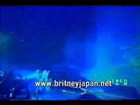 Britney Spears Falling On Her Ass Live In Concert