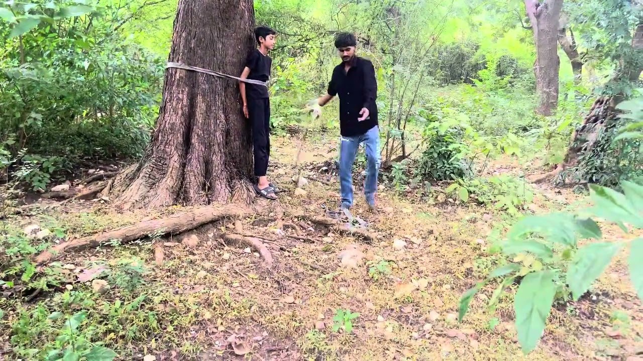 Apna elaka 🌎is pruthvi pee 😜video ne gambhirta thi na levo comedy che 