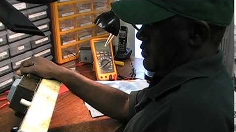 Checking The Fuse In A Leslie 47 Amplifier Purchased Off Of Ebay