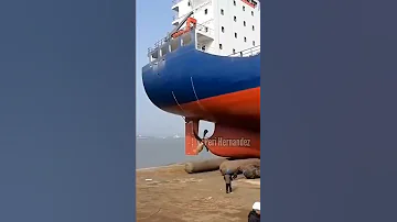 Cuando una embarcación adelanta a otra