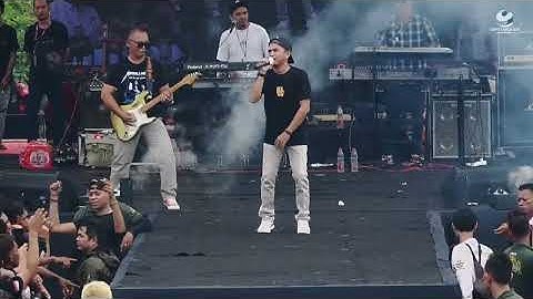 Amtenar Live - Anak Pulau ( 1 dekade CRKC Stadion Pakansari Bogor ) #amtenar #liveconcert #yearofyou