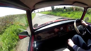 Classic Mini Cooper MPI in the Countryside