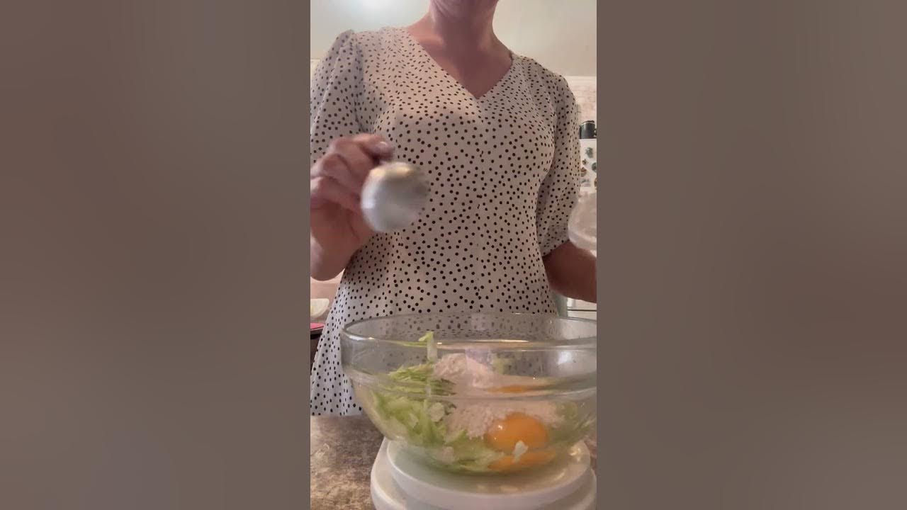 Кабачковый чебурек||рецепт и КБЖУ в описании - YouTube