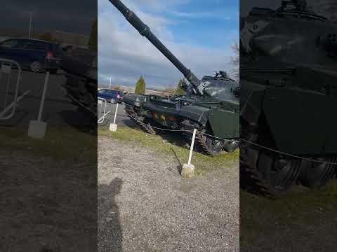 Yorkshire Air Museum. A Big Weapon (Tank)