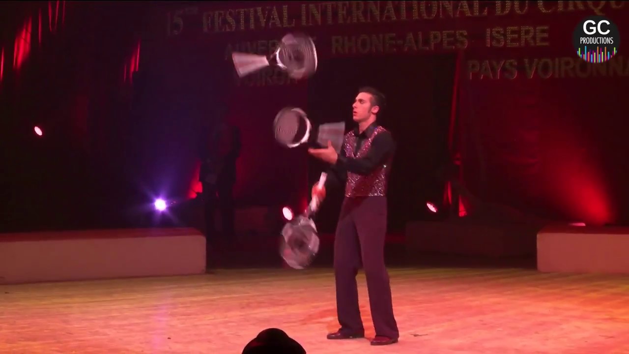 Glenn FOLCO: Etoile Prix Spécial Coup de Cœur Work 2000 du Festival du Cirque 2016