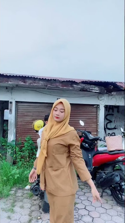 UKHTI VIRAL/GURU MAIN SAMA MURIDNYA