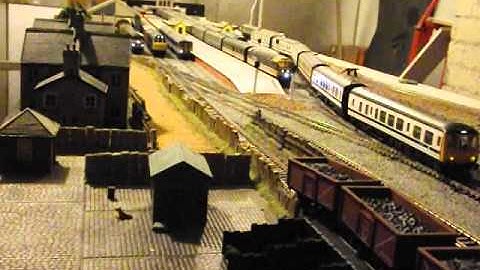 class 108 dmu on Armley Moor Model railway layout