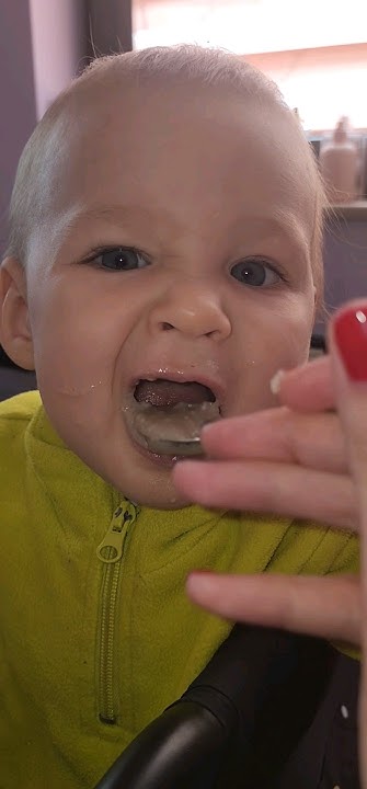 Кирюша кушает овсянку #ребенок #baby #kirilligorevich #малыш #дети # ...