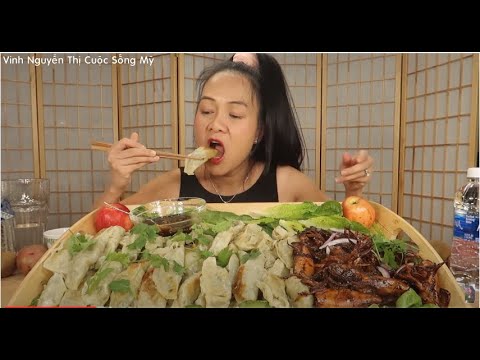 Ăn mực nấu tương ớt,bánh há cảo hàn quốc ngon tuyệt