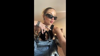 come to a fitting w/ me! Information