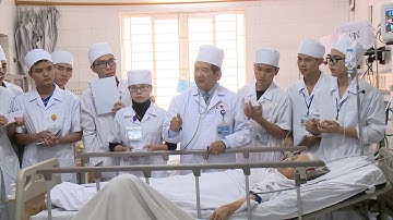 Người thầy thuốc áo lính