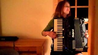 Yuke Pik Waltz - Slow Waltz - played by accordiona