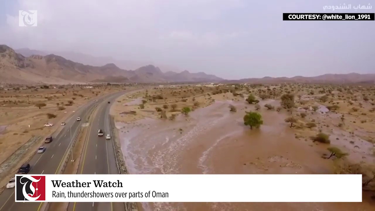 Rain, thundershowers over parts of Oman - YouTube