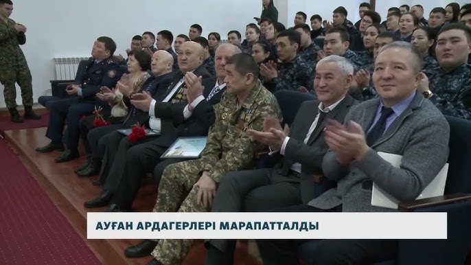 Мария Орзулмен порнофотосуреттер Сати Казанова анальды секске барғанын мойындады.