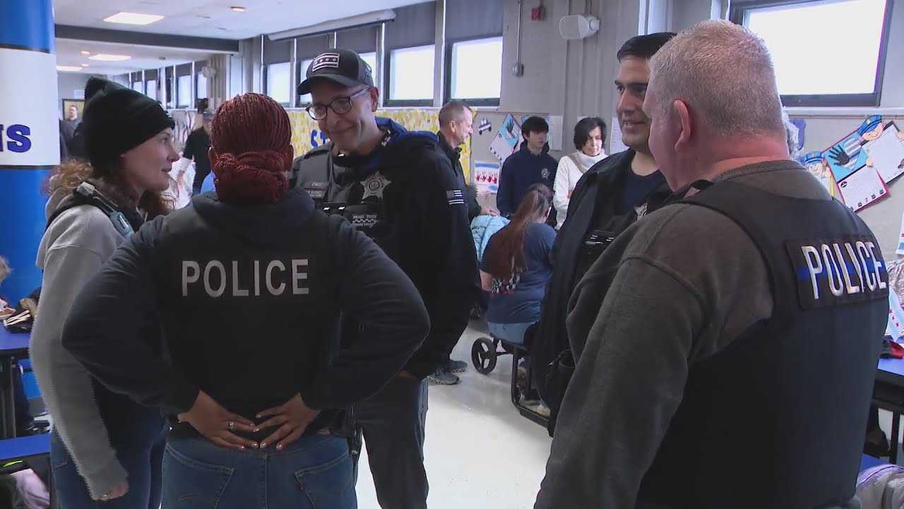 Chicago Police host 'Get Behind the Vest' fundraiser