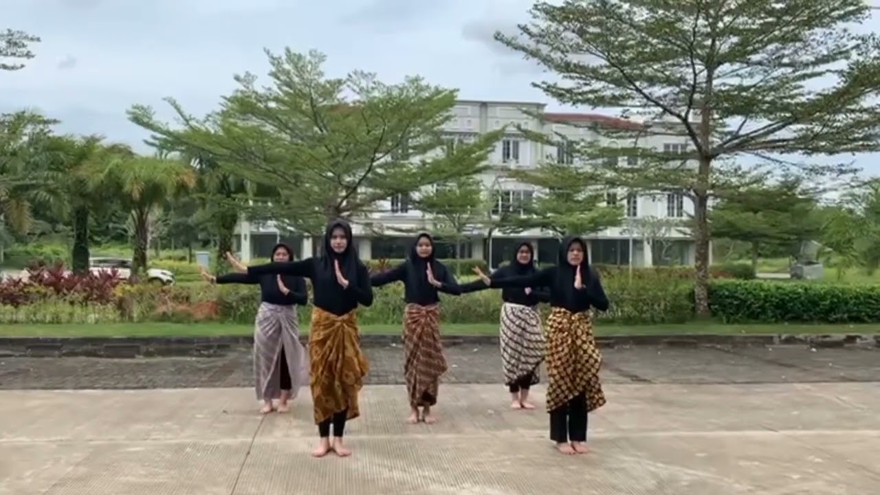 Tari Kreasi Nirmala Tugas UAS 