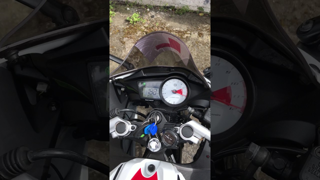 Yamaha YZF-R125 Scorpion Serket Taper Oval Full System Carbon Sleeve Sound