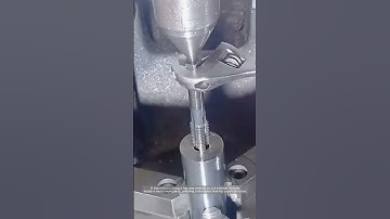 Precision Threading: The Art of Manual Tap Cutting